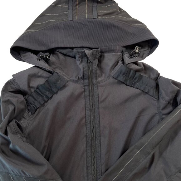 Lululemon Run: Bandit Jacket Reflective Black Size 4 - Picture 6 of 13